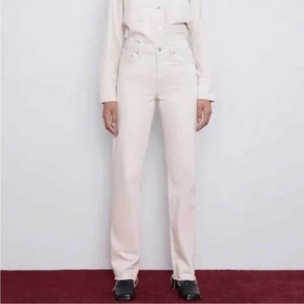 Zara NWT The real Hr straight in artic bleached SIZE 4